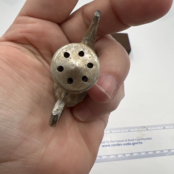 Vintage Salt And Pepper Shakers Silver Tone Tea Pot Coffee Pot So Cute! - Picture 3 of 12